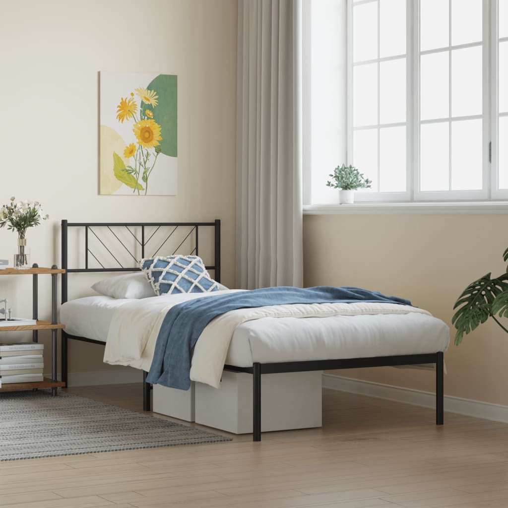 Metal Bed Frame Without Mattress With Footboard 140X200Cm