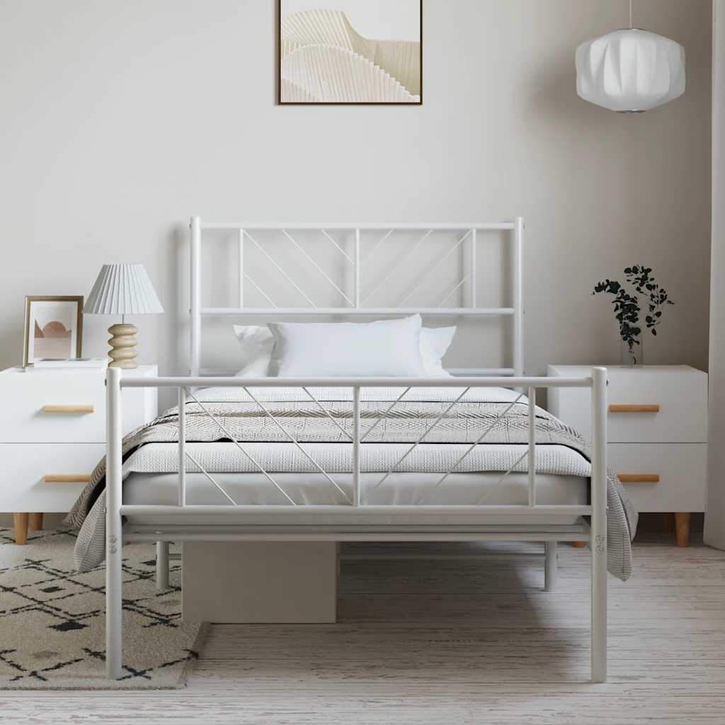 Metal Bed Frame Without Mattress With Footboard 140X200Cm